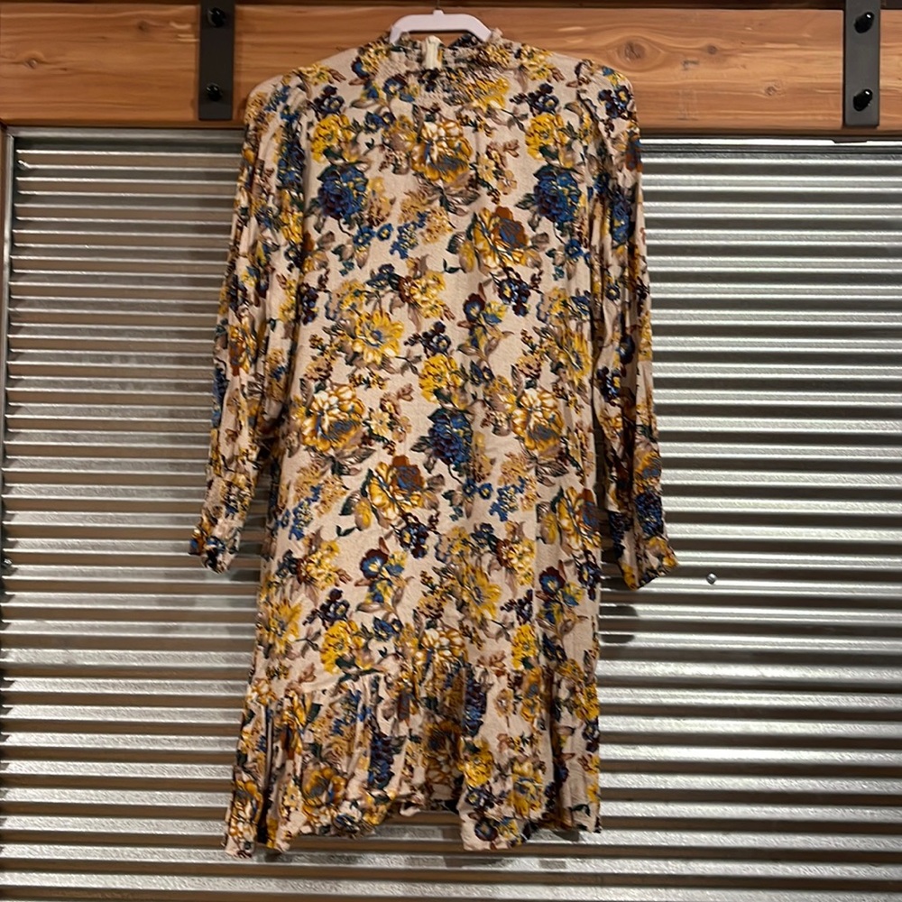 Tulip B Lightweight Flowered Dress ~L~ Long-sleeve w/stretch neck & sleeves